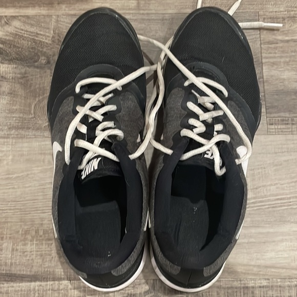 Nike Training Shoes - Picture 5 of 7